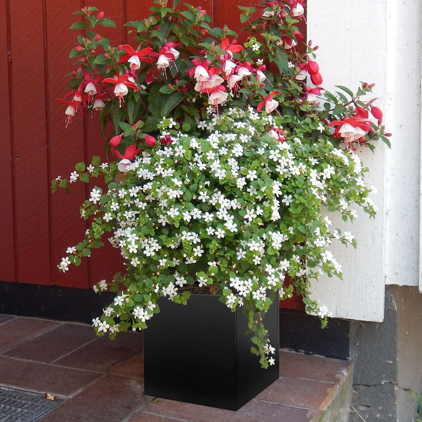 Galvanized Steel Planter Box Black Metal Planter Large Square Indoor Outdoor Planters Cube Steel Heavy Duty Flower Pot 16Inch Powder Coating Modern Commercial Residential for Patio, Deck, Yard, Garden