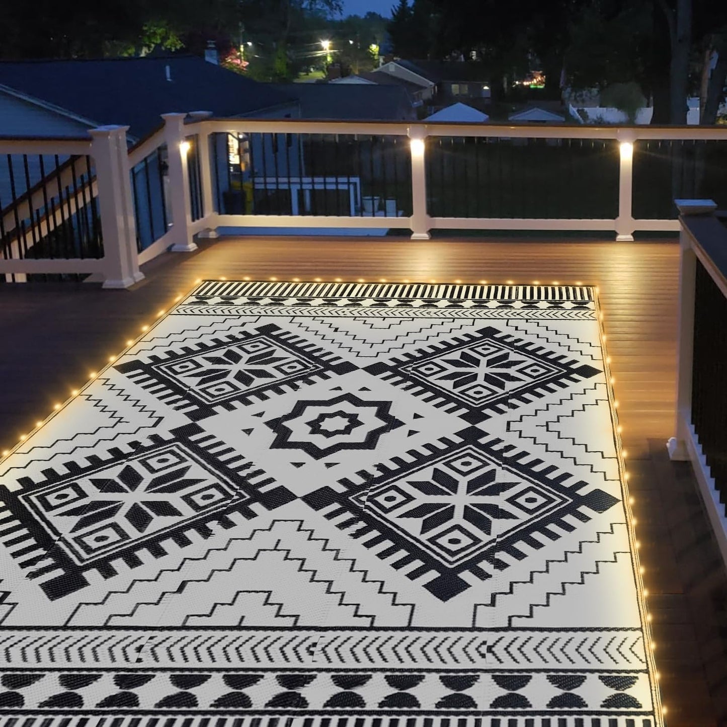 6x9ft Waterproof Outdoor Rug with LED Lights, Boho Reversible Plastic Straw Mat for Patio RV Camping Picnic Balcony Beach Deck Indoor Outdoor Carpet, Black&White