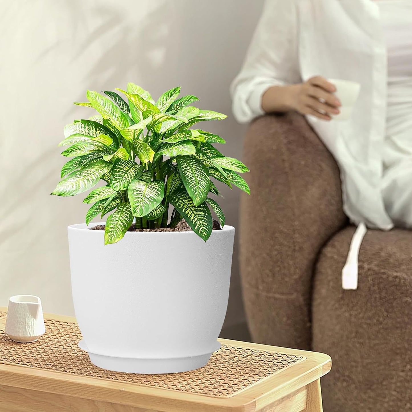 12/10/9 inch Large Plant Pots, 3 Pack Modern Decorative Plastic Planters with Drainage Holes and Saucers, Flower Pots for Indoor Outdoor Plants, White