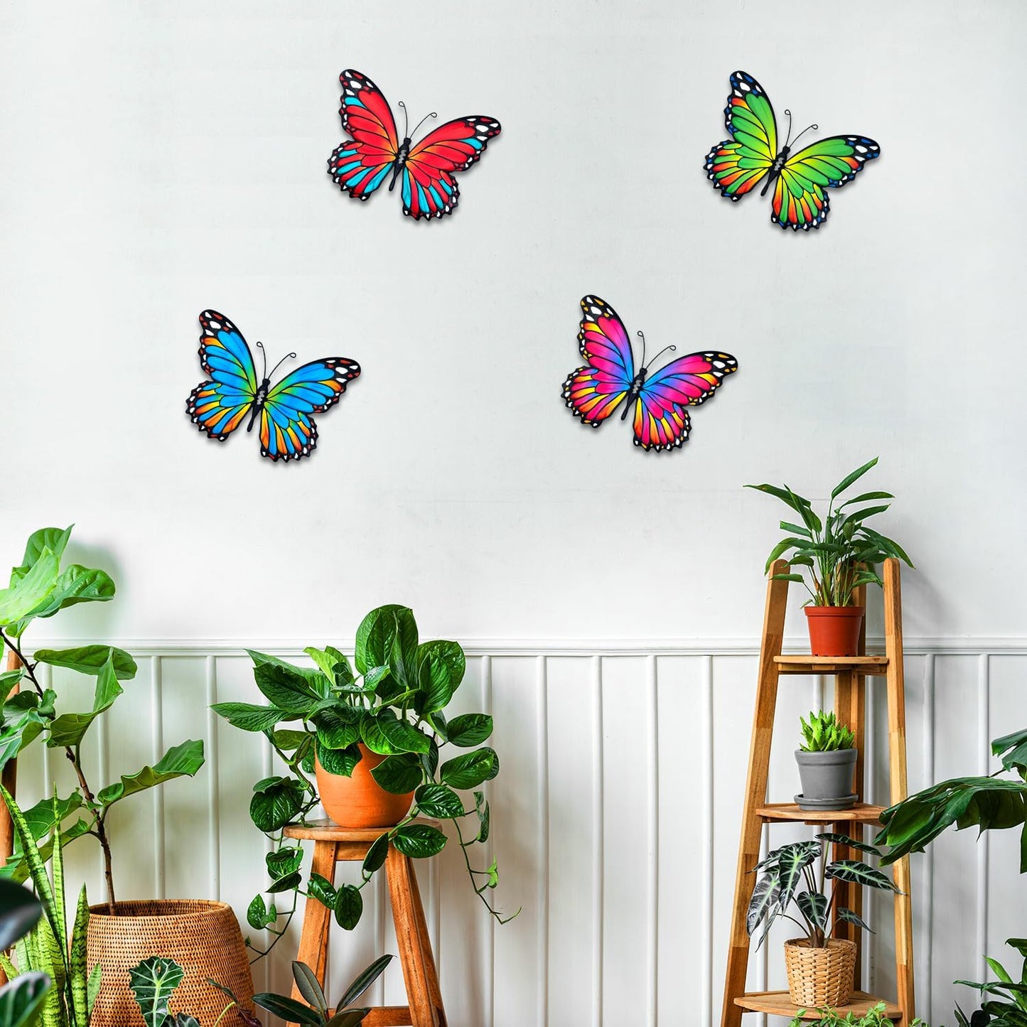 Oraytteo Metal Butterfly Wall Decor, 4pcs Butterflies Wall Art Hanging Sculptures for Outdoor Indoor Fence Patio Yard Tree Garden Home Decorations, Housewarming Gift for Mom Friends