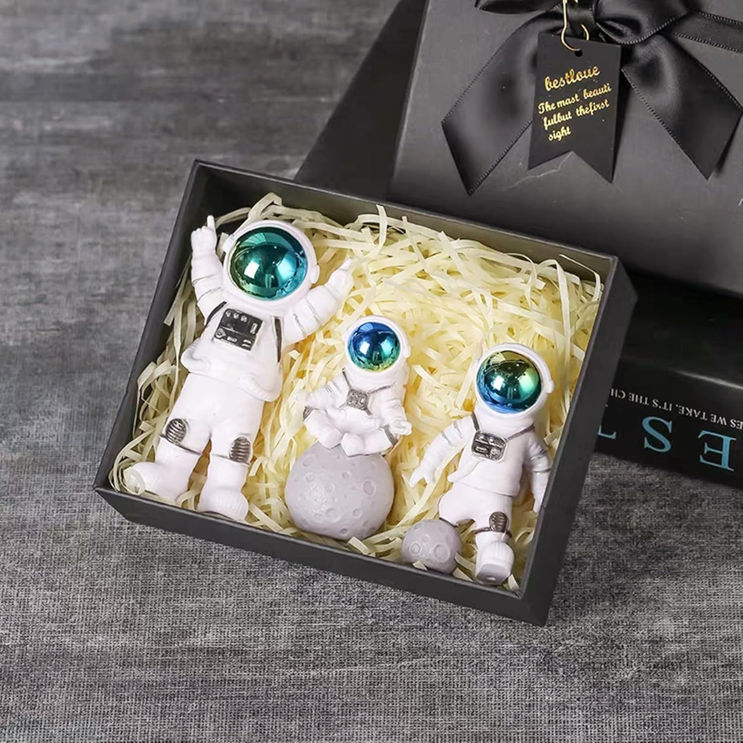 Gradient Astronaut Statues Set of 3, Space Theme Nursery Shelf Classroom Desk Decor Cake Toppers