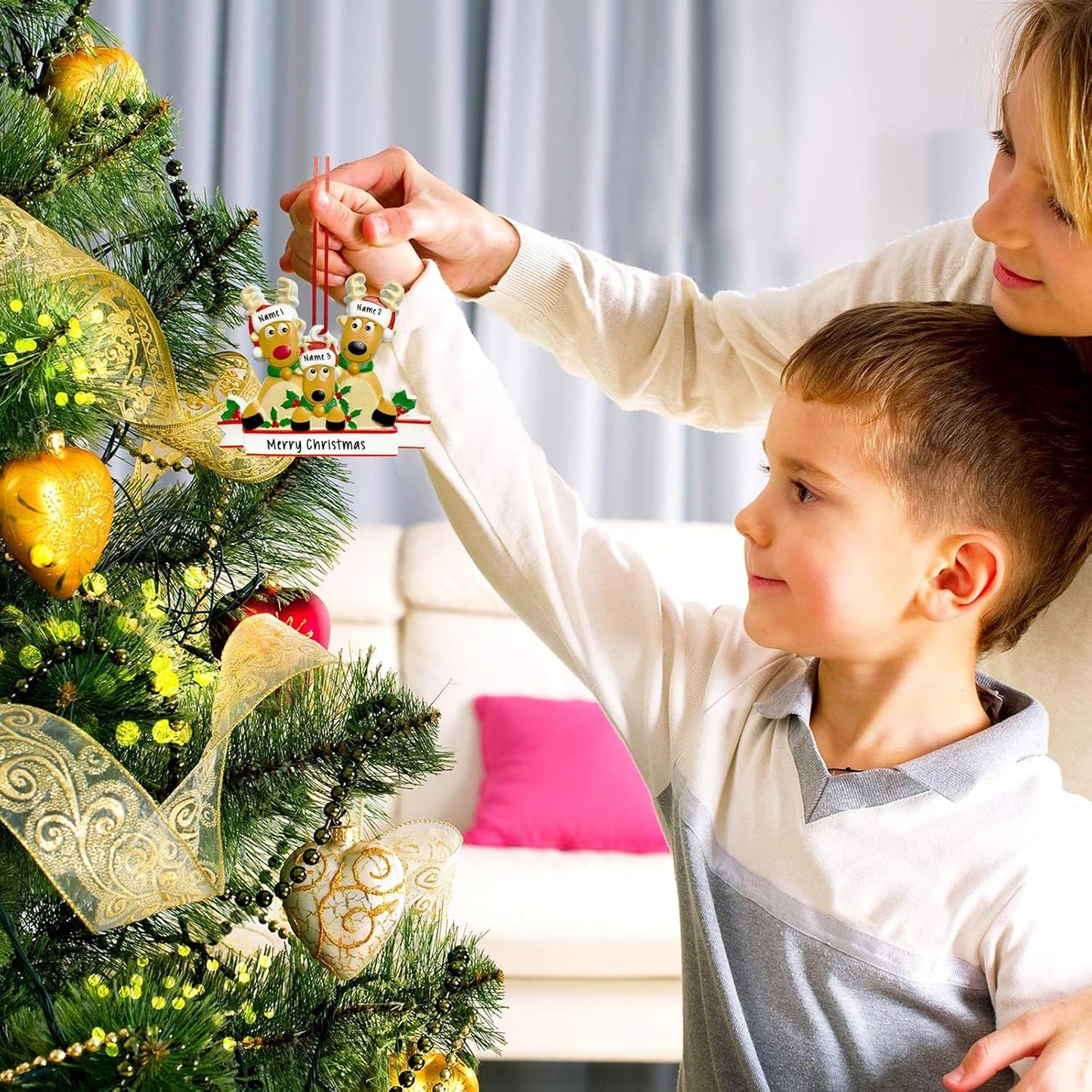 2025 Personalized Christmas Ornaments Family of 2/3/4/5/6/7/8,Custom Deer Christmas Ornaments Deorations with Names,Customized Xmas Ornament Tree Deorations,Personalized Christmas Ornament Gifts