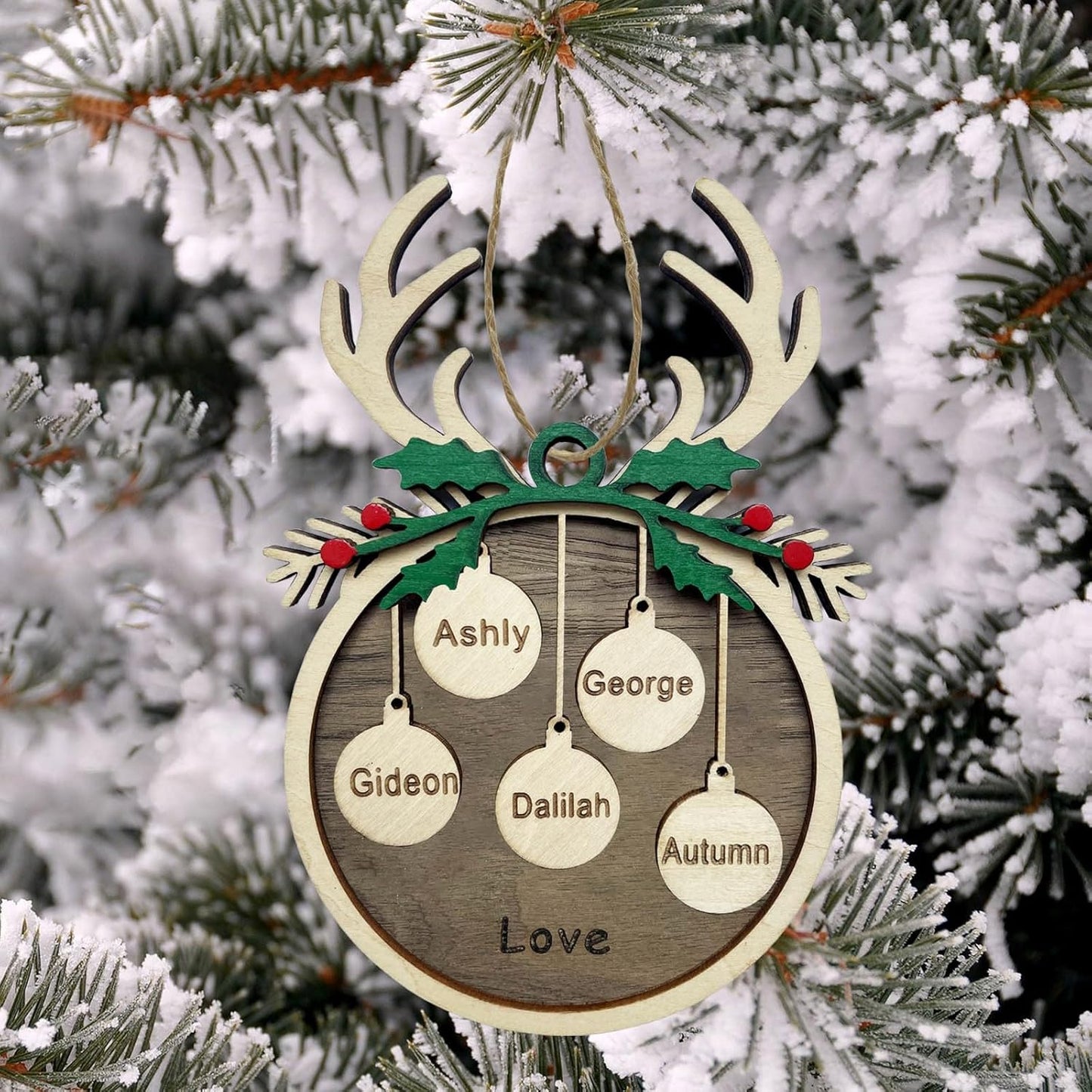 2025 Personalized Christmas Ornaments Family of 2/3/4/5/6/7/8,Custom Reindeer Christmas Wooden Ornaments Deorations with Names,Customized Xmas Ornament Tree Deorations,Personalized