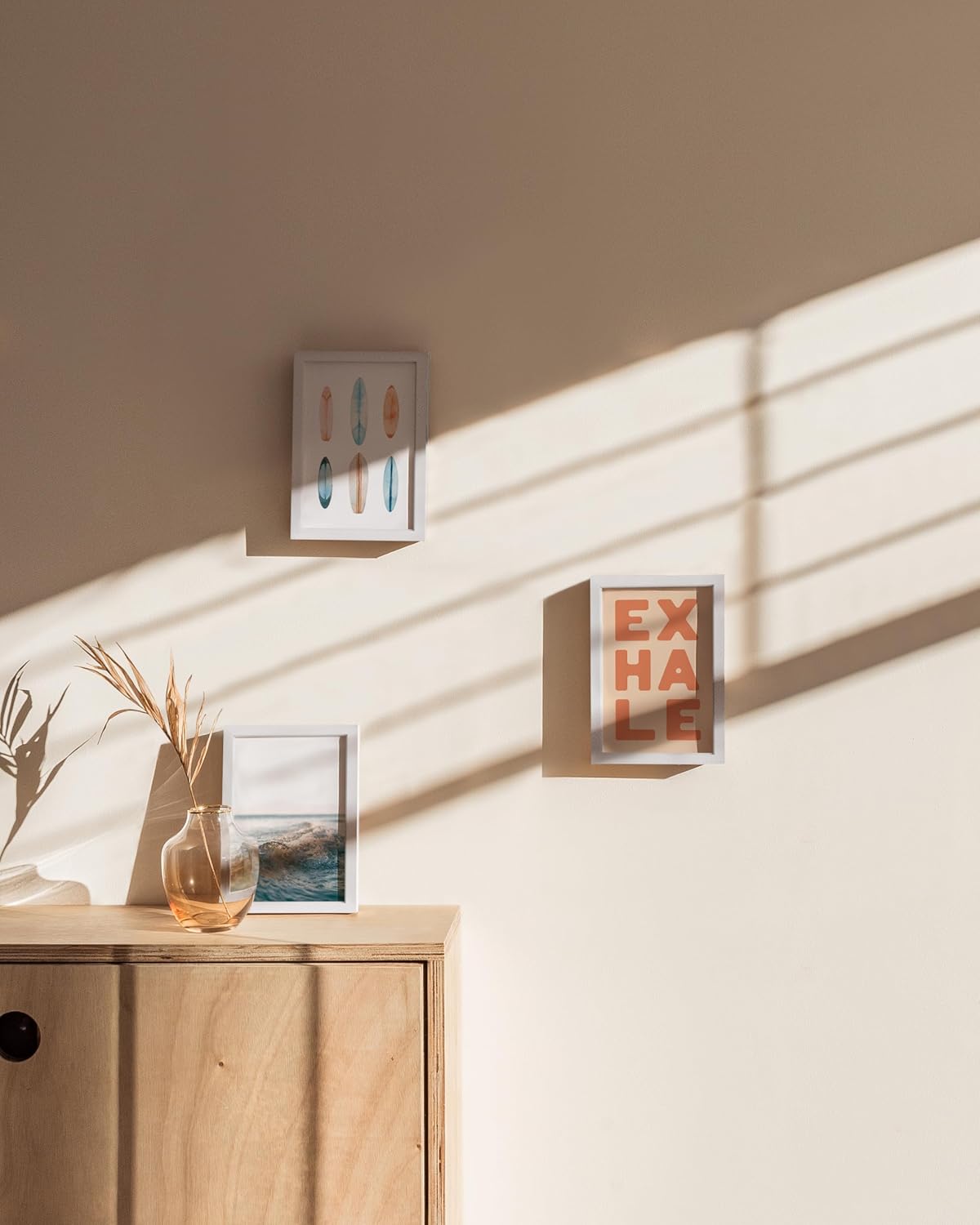 HAUS AND HUES 4x6 White Metal Picture Frames - Bulk Frames 4X6 - Features Premium Aluminum, Vertical Hanging, Easel Back for Tabletop, Home, Office (4x6 in, White, Set of 15)